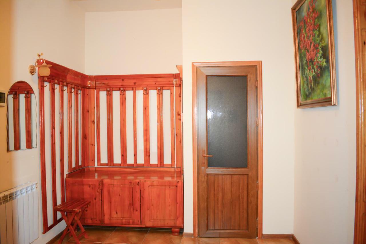 Guest House Nataly Yeghegnadzor Exterior foto